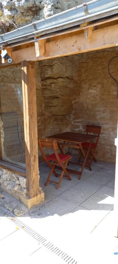 Gite-Civray-De-Touraine Troglo De Denise Luaran gambar